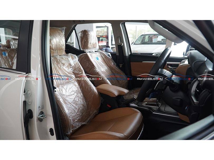 toyota-fortuner-2-7-v