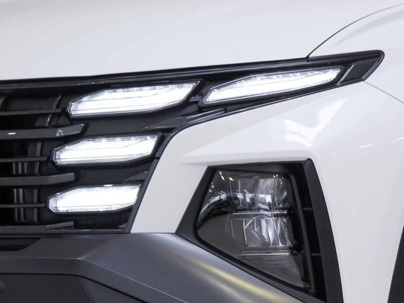 hyundai-tucson-hybrid-signature