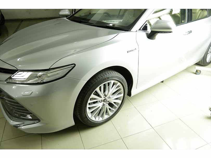 toyota-camry-high-grade